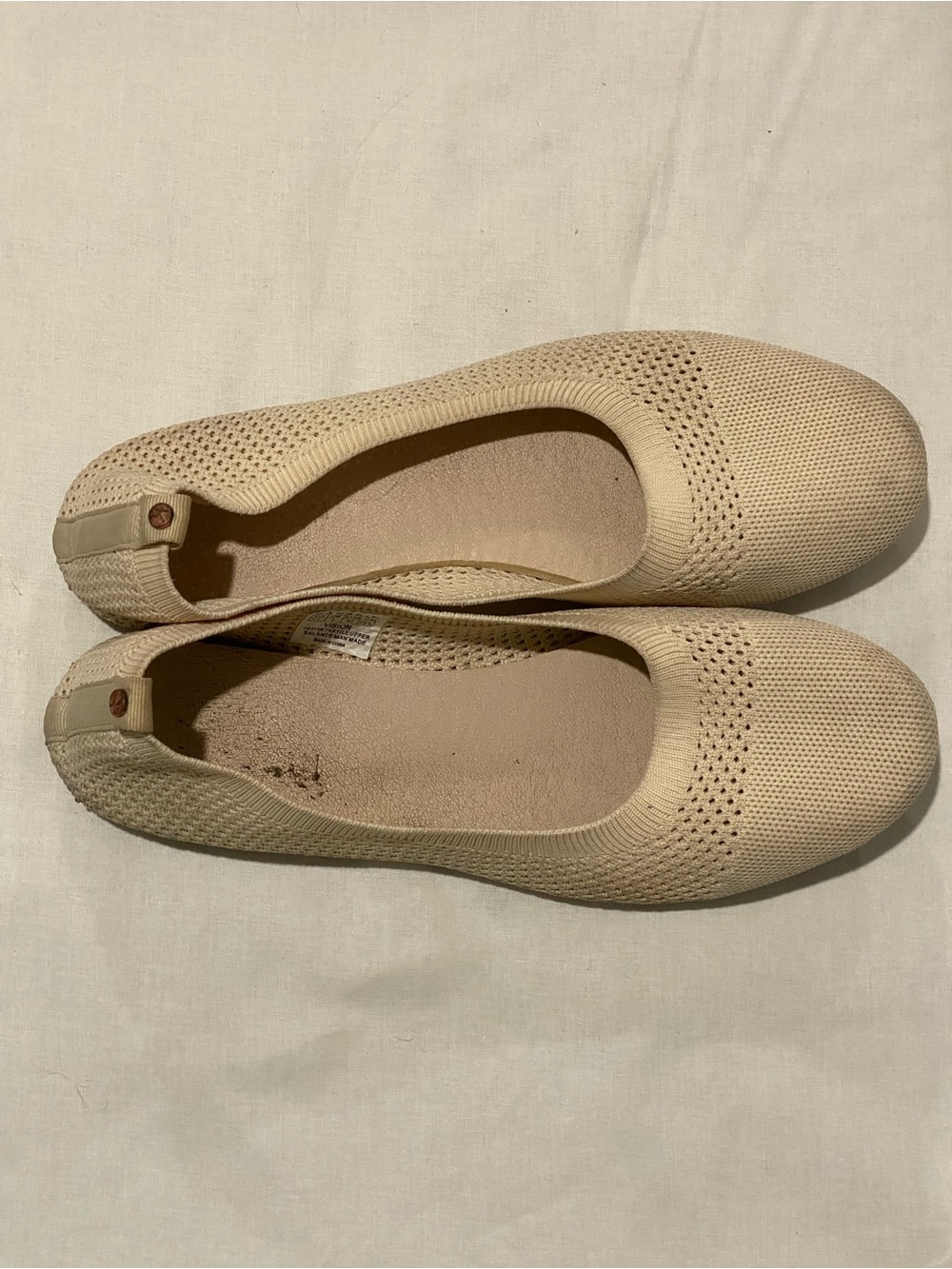 WOMENS flats